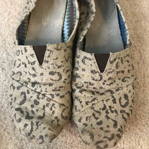 Leopard Print TOMS